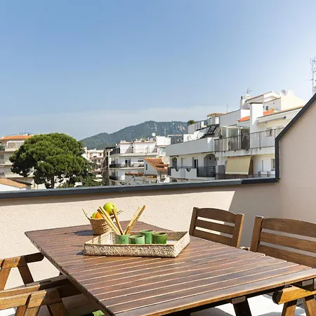 Apartment Lets Holidays Quiet 5 Minutes To The 2 Tossa de Mar