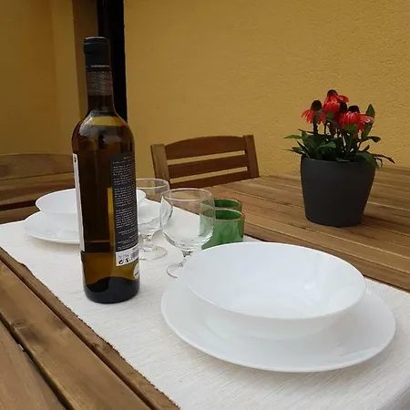 Apartment Lets Holidays Terrace 2 Tossa de Mar