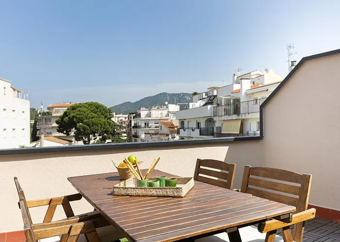Apartment Lets Holidays Quiet 5 Minutes To The 2 Tossa de Mar