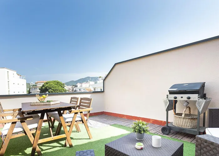 Apartment Lets Holidays Quiet 5 Minutes To The 2 Tossa de Mar